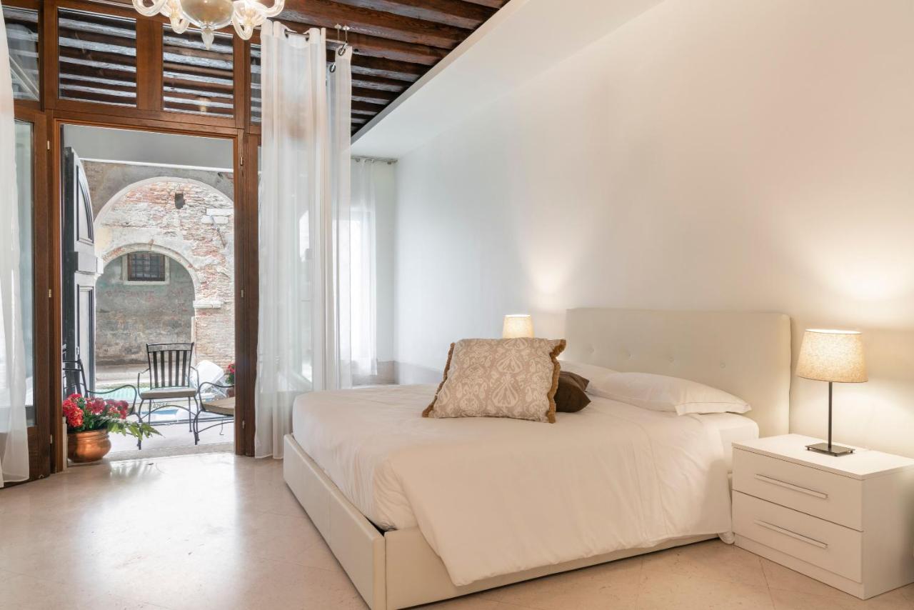 Riva Palace Apartments By Wonderful Italy Benátky Exteriér fotografie