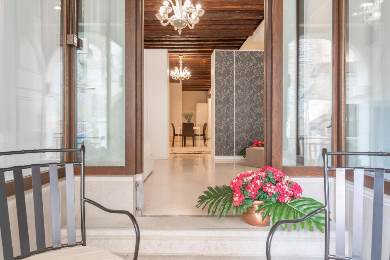 Riva Palace Apartments By Wonderful Italy Benátky Exteriér fotografie